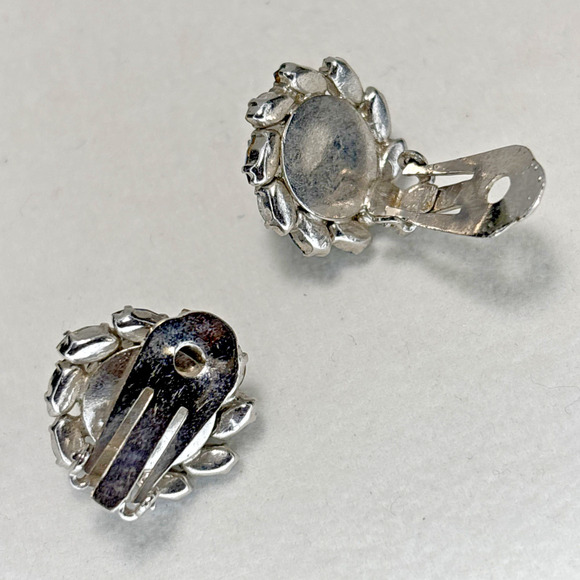 Vtg Blue Austria Crystal Aurora Borealis Prong Set Clip On Earrings Silver-tone - Picture 14 of 16